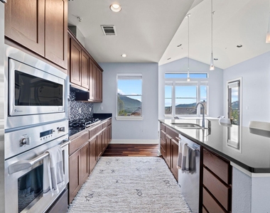 8110 Ranch Road 2222 - Photo Thumbnail 11