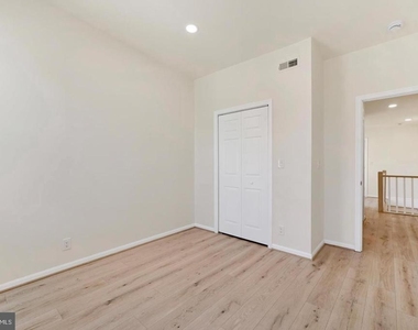 1736 Westphal Place - Photo Thumbnail 16