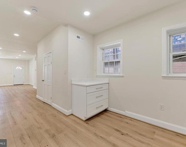 1736 Westphal Place - Photo Thumbnail 11