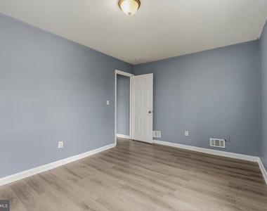 2806 Pulaski Highway - Photo Thumbnail 10