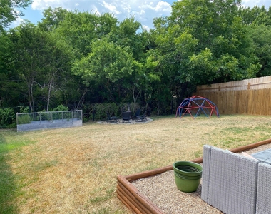 1607 Melissa Oaks Ln - Photo Thumbnail 1