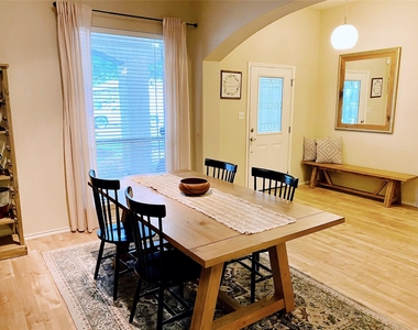 1607 Melissa Oaks Ln - Photo Thumbnail 5