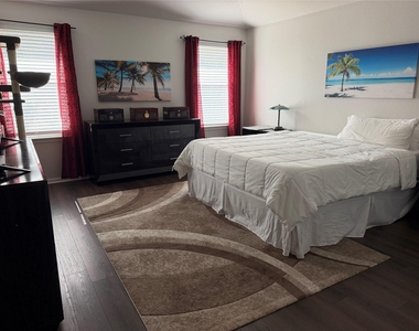9600 Castle Pines Dr - Photo Thumbnail 15