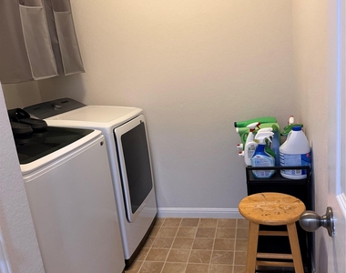 9600 Castle Pines Dr - Photo Thumbnail 18