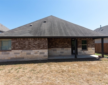 1916 Bobbywoods Ln - Photo Thumbnail 29