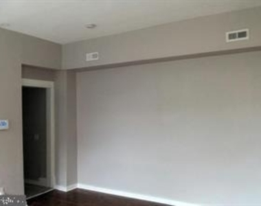 2012 Mount Royal Terrace - Photo Thumbnail 14