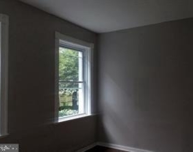 2012 Mount Royal Terrace - Photo Thumbnail 16