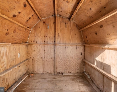 7930 Sutherland Court - Photo Thumbnail 29