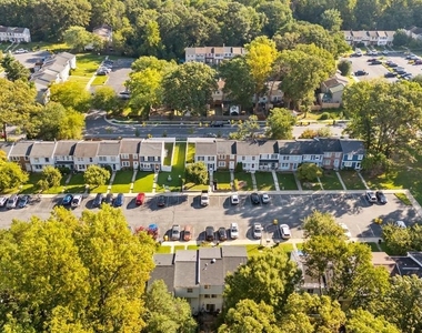 7930 Sutherland Court - Photo Thumbnail 37