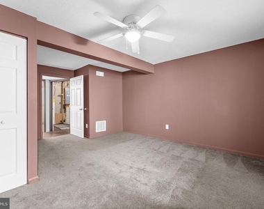 7930 Sutherland Court - Photo Thumbnail 17