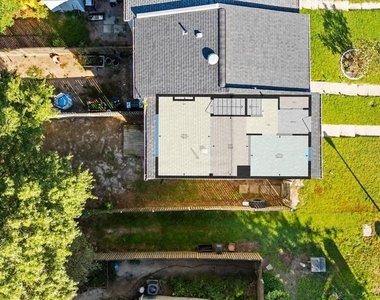 7930 Sutherland Court - Photo Thumbnail 43
