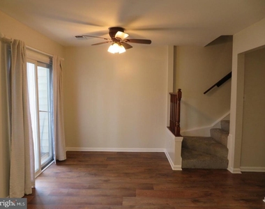 1602 W Bancroft Lane - Photo Thumbnail 13