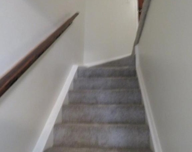 1602 W Bancroft Lane - Photo Thumbnail 17