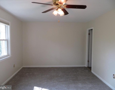 1602 W Bancroft Lane - Photo Thumbnail 20
