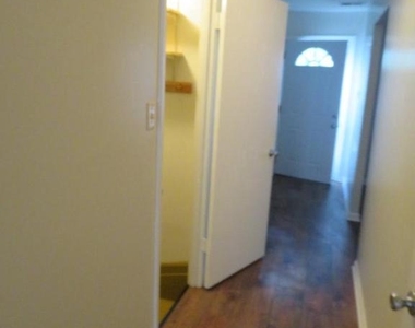 1602 W Bancroft Lane - Photo Thumbnail 42