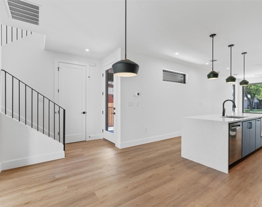 1402 Beckett St - Photo Thumbnail 13