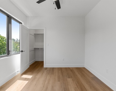 1402 Beckett St - Photo Thumbnail 15