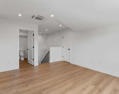 1402 Beckett St - Photo Thumbnail 29