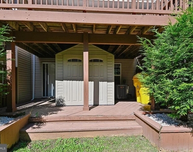 558 Francis Nicholson Way - Photo Thumbnail 32