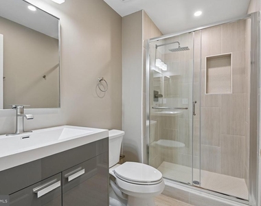 558 Francis Nicholson Way - Photo Thumbnail 30