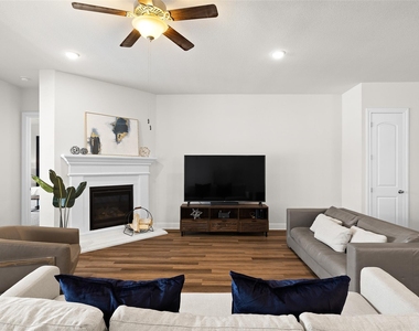 124 Adina Dr - Photo Thumbnail 8