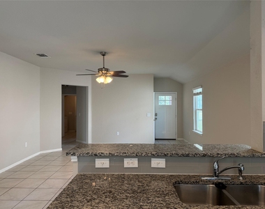 10305 Hatton Ln - Photo Thumbnail 8