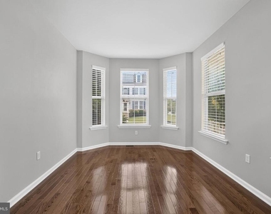 1500 E Matisse Drive - Photo Thumbnail 23