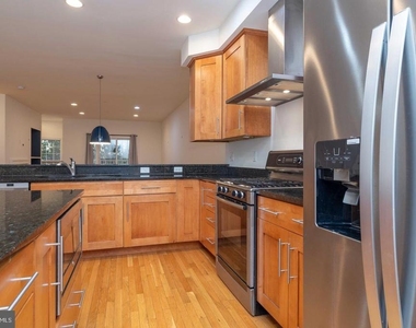 156 Christina Landing Drive - Photo Thumbnail 25