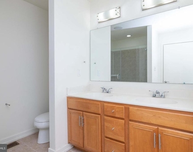 156 Christina Landing Drive - Photo Thumbnail 35