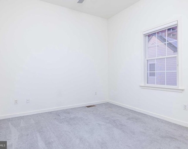 156 Christina Landing Drive - Photo Thumbnail 39