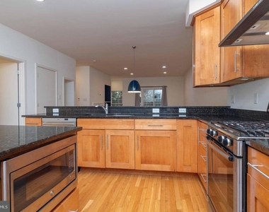 156 Christina Landing Drive - Photo Thumbnail 26
