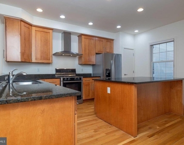 156 Christina Landing Drive - Photo Thumbnail 21