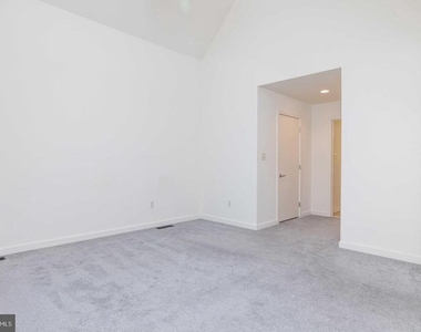 156 Christina Landing Drive - Photo Thumbnail 31