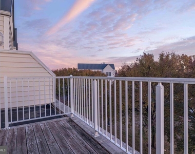 156 Christina Landing Drive - Photo Thumbnail 38
