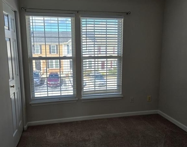 216 Barrett Run Place - Photo Thumbnail 10