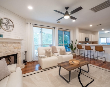 1733 Chasewood Dr - Photo Thumbnail 10
