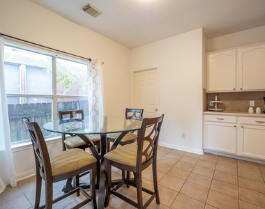 1733 Chasewood Dr - Photo Thumbnail 17