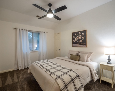 1733 Chasewood Dr - Photo Thumbnail 26