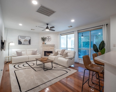 1733 Chasewood Dr - Photo Thumbnail 7