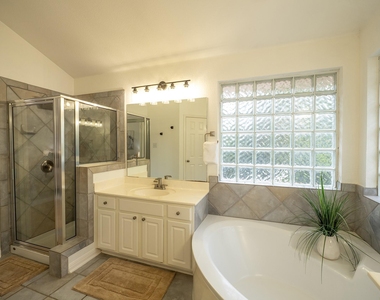 1733 Chasewood Dr - Photo Thumbnail 23