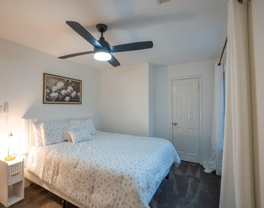 1733 Chasewood Dr - Photo Thumbnail 27