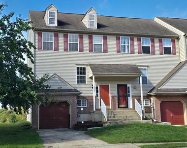 220 Trafalgar Drive - Photo Thumbnail 1