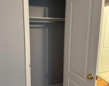 612 Eastern Avenue Ne - Photo Thumbnail 8