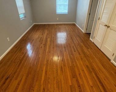 612 Eastern Avenue Ne - Photo Thumbnail 1