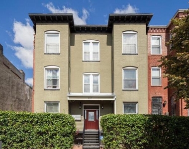 207 R Street Nw - Photo Thumbnail 1
