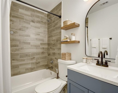 2901 Glen Rae St - Photo Thumbnail 26