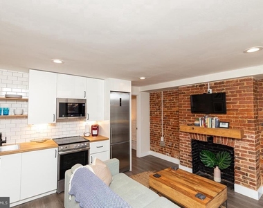 1517 6th Street Nw - Photo Thumbnail 2