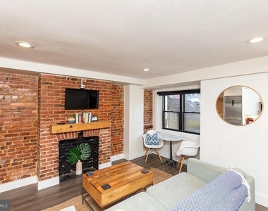 1517 6th Street Nw - Photo Thumbnail 3
