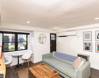 1517 6th Street Nw - Photo Thumbnail 4