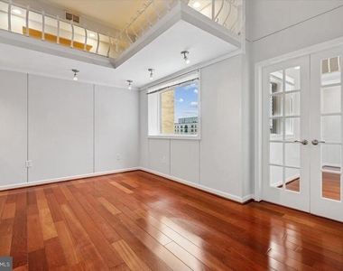 1125 12th Street Nw - Photo Thumbnail 3
